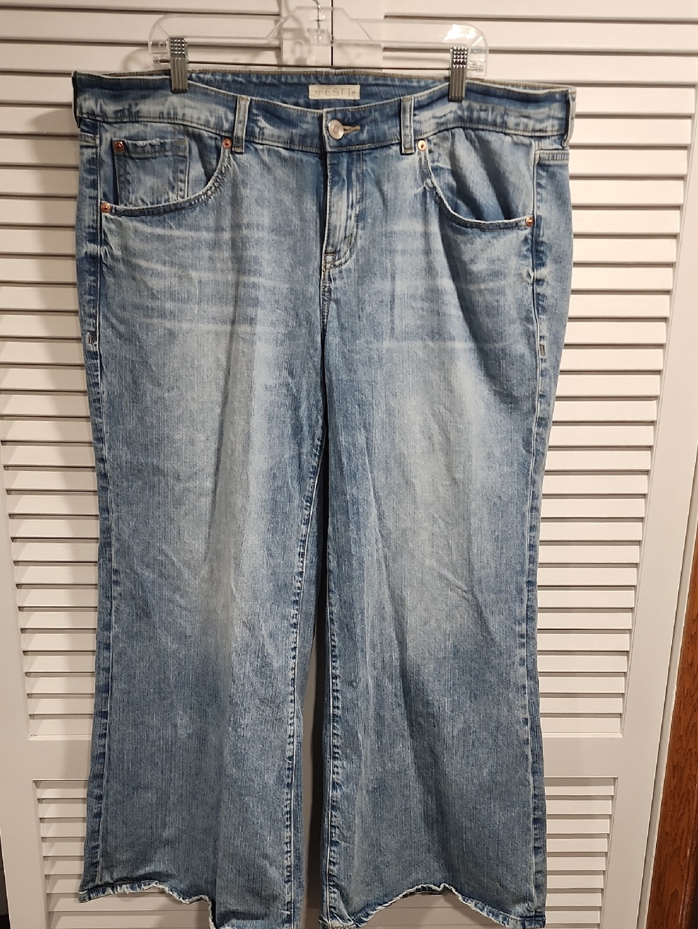 torrid Light Blue Wide Leg Jeans - Fiesti
